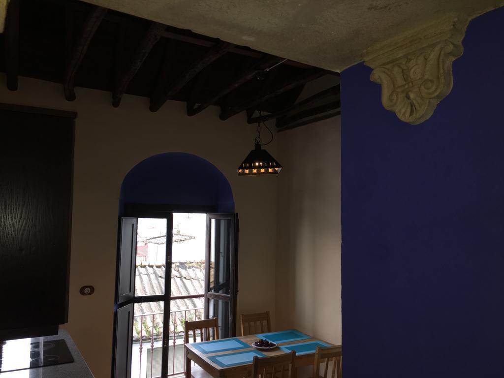 Apartamentos Victoria Bujalance Exterior photo